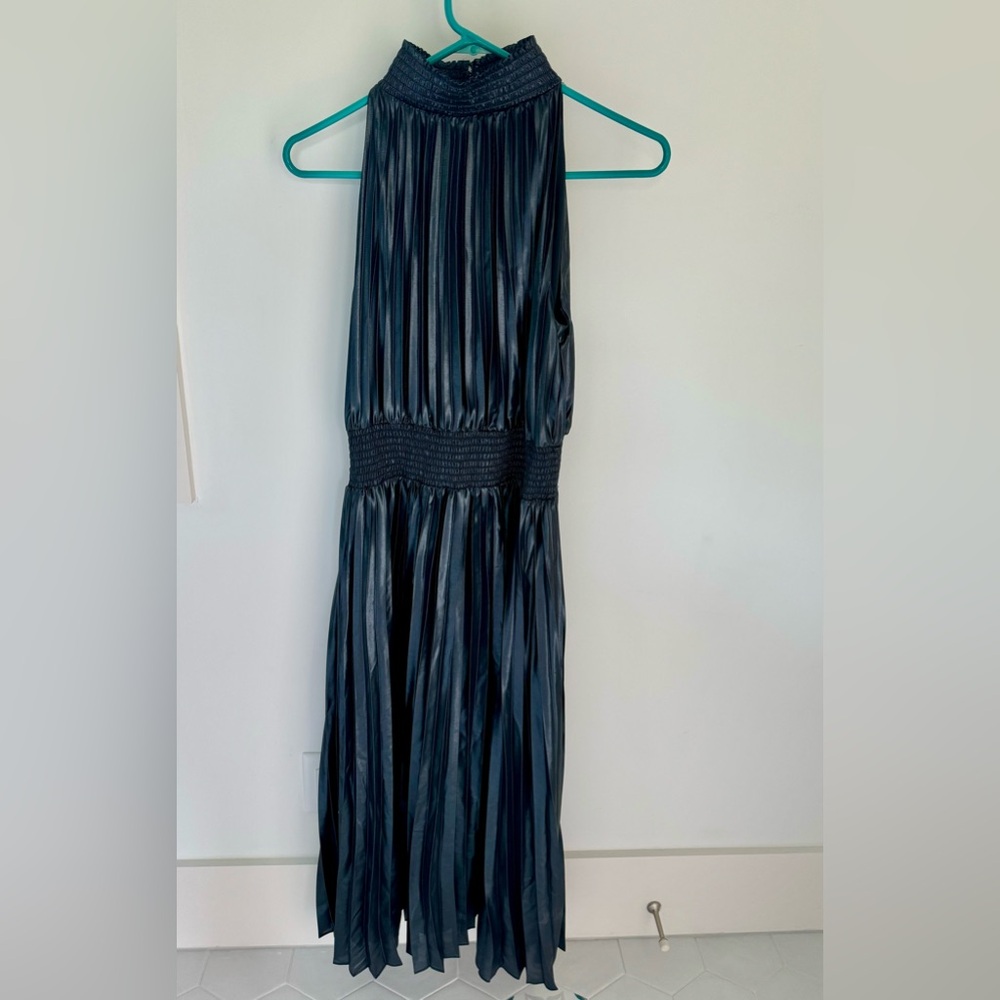 Ann Taylor Metallic Gun Metal Sleeveless Pleated Dress NWT Sz M